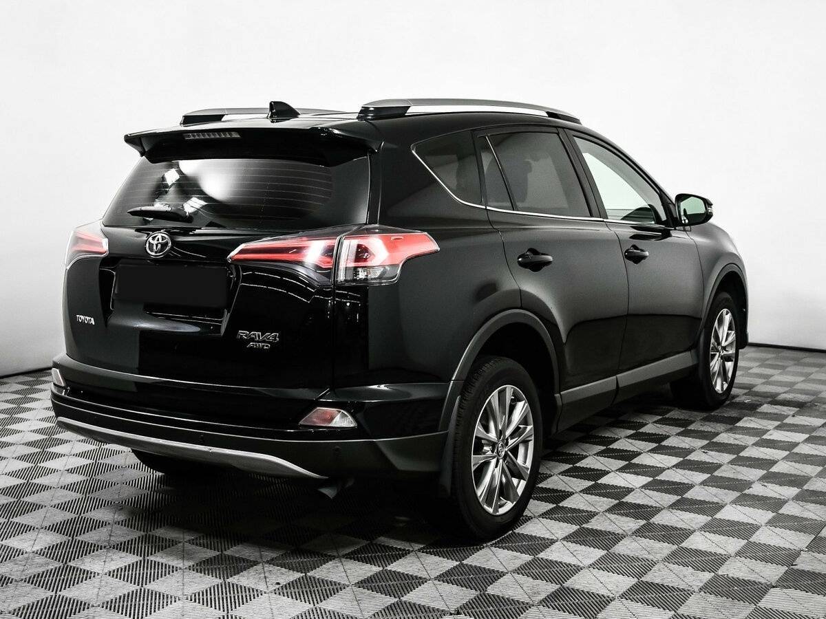 Toyota RAV4 2017 года с пробегом. Фото: #4