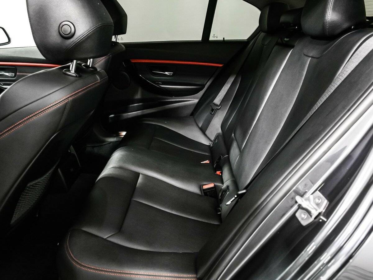 BMW 3 серии 2015 года с пробегом. Фото: #11