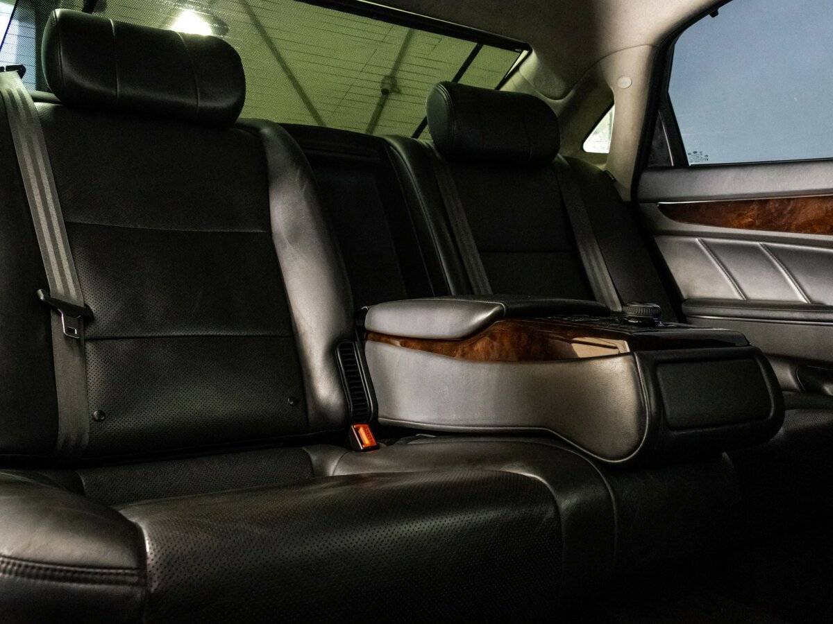 Hyundai Equus 2015 года с пробегом. Фото: #20