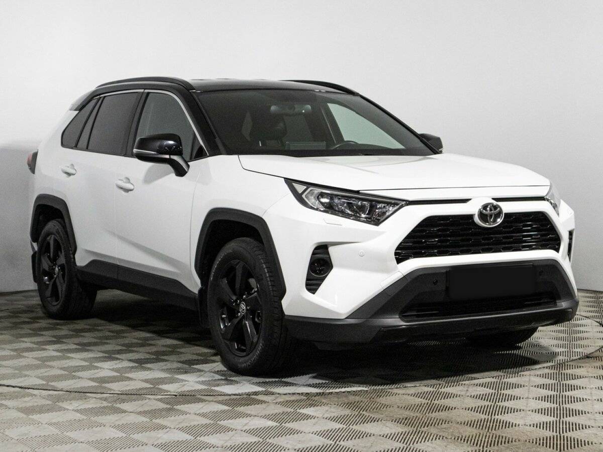 Toyota RAV4 2020 года с пробегом. Фото: #2