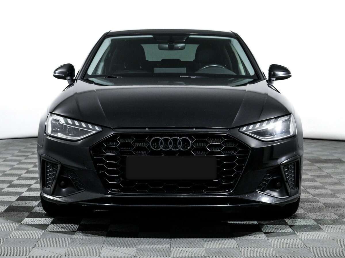 Audi A4 2021 года с пробегом. Фото: #1