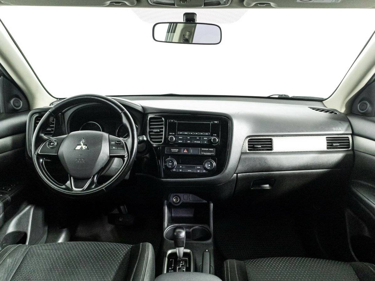 Mitsubishi Outlander 2016 года с пробегом. Фото: #12