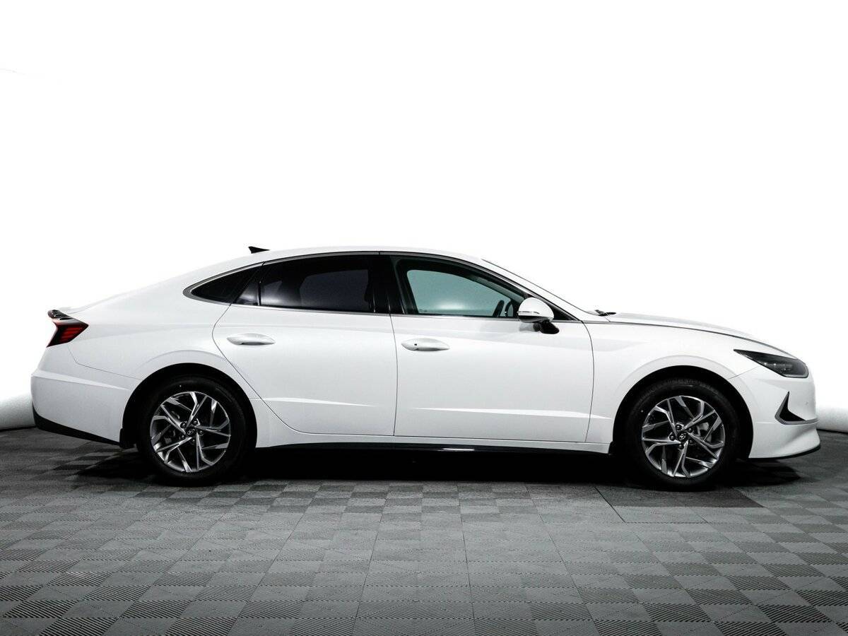 Hyundai Sonata 2021 года с пробегом. Фото: #3
