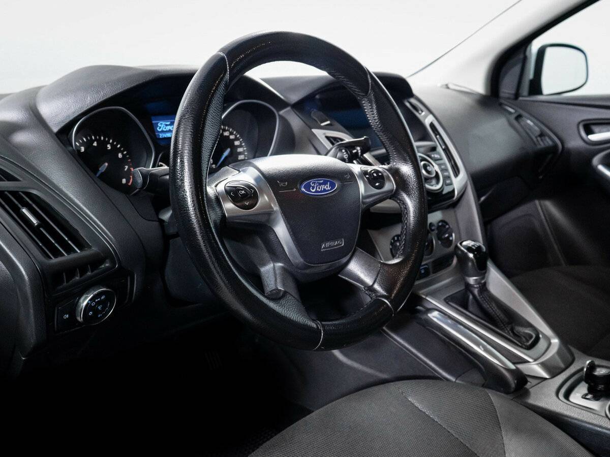 Ford Focus 2012 года с пробегом. Фото: #12