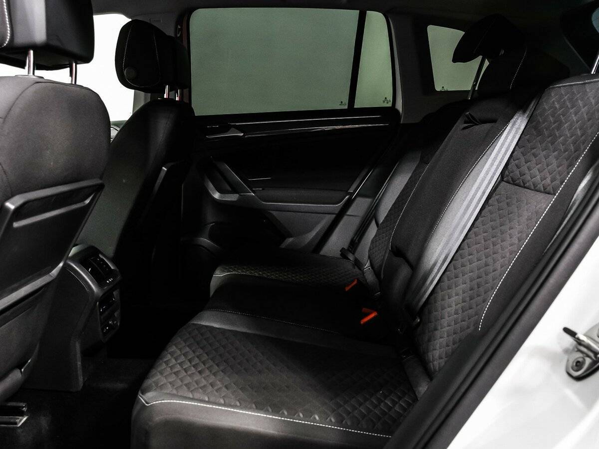 Volkswagen Tiguan 2018 года с пробегом. Фото: #11
