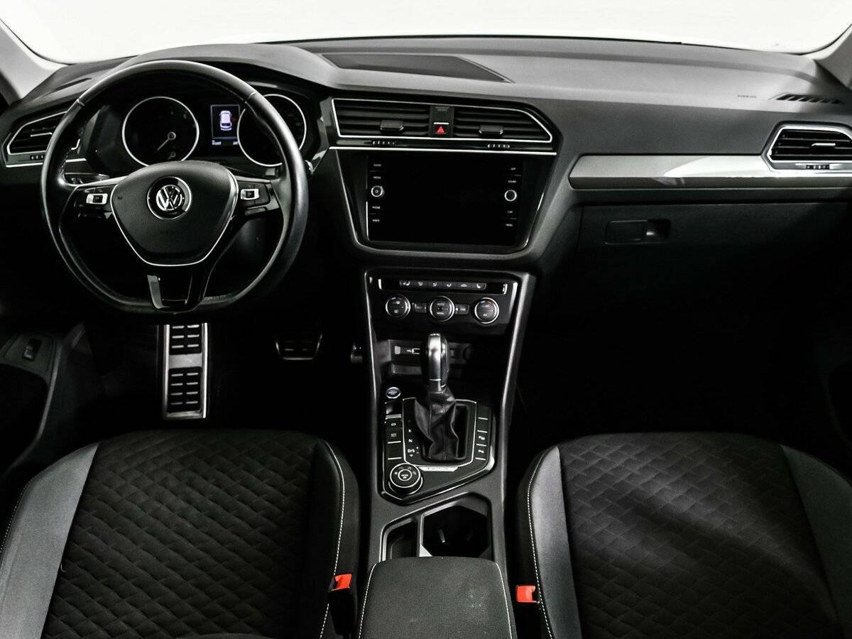 Volkswagen Tiguan 2018 года с пробегом. Фото: #12