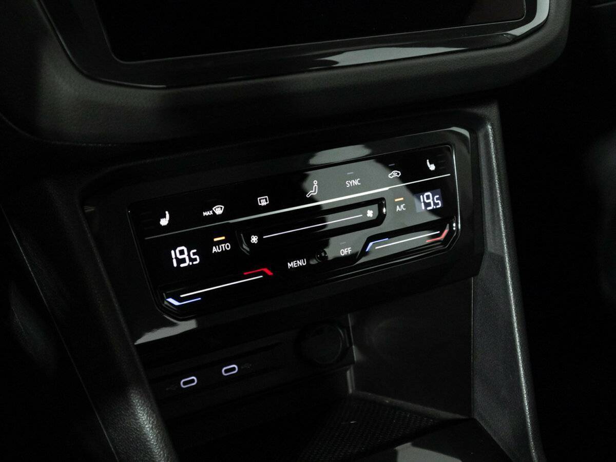 Volkswagen Tiguan 2021 года с пробегом. Фото: #18