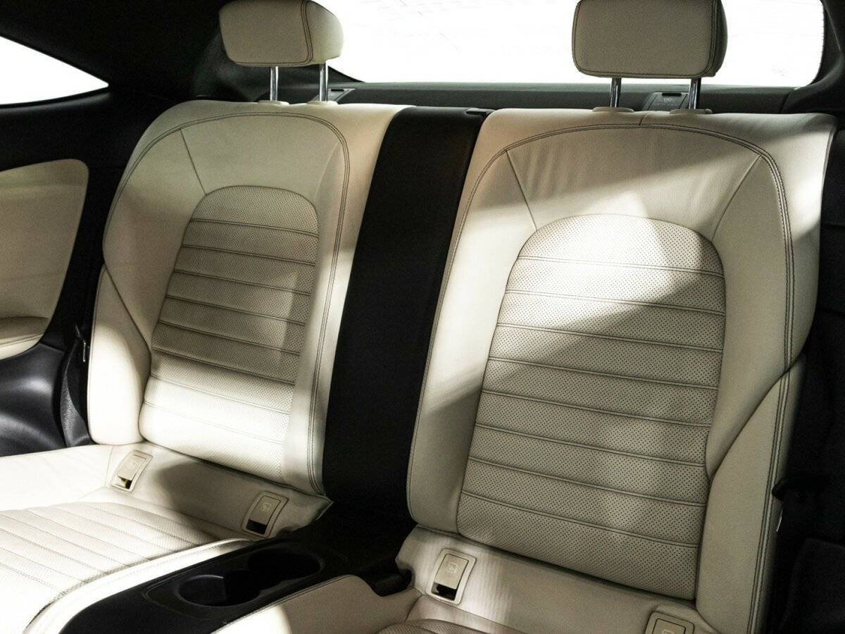 Mercedes-Benz C-Класс 2018 года с пробегом. Фото: #9