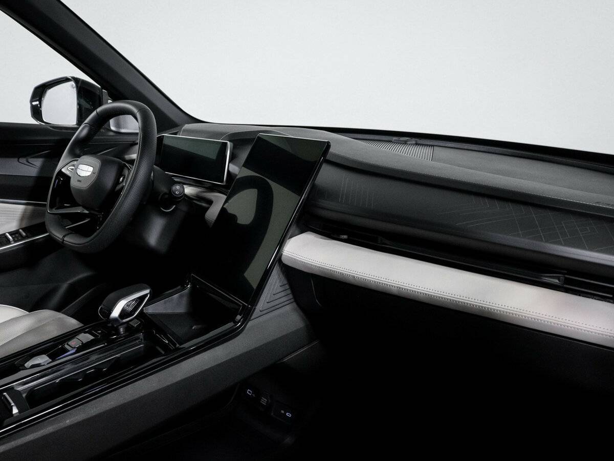 Geely Atlas 2023 года с пробегом. Фото: #8