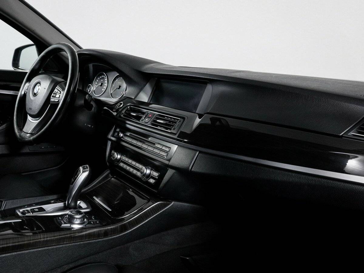 BMW 5 серии 2012 года с пробегом. Фото: #8