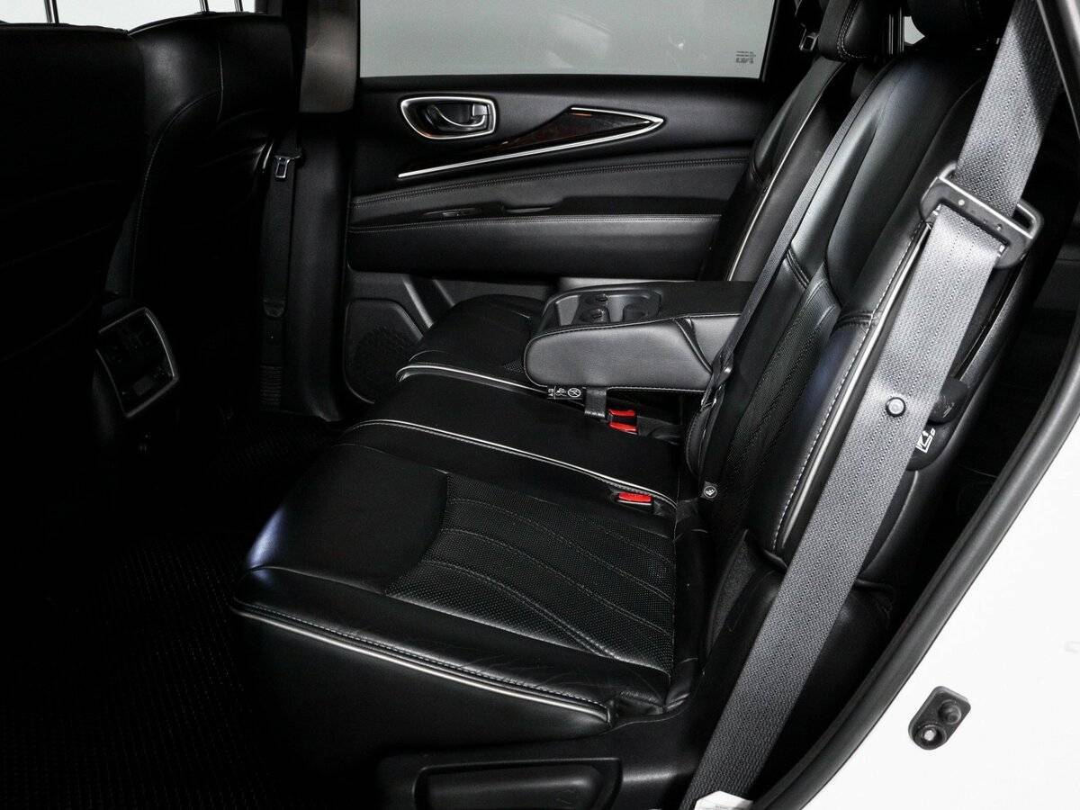 Infiniti QX60 2017 года с пробегом. Фото: #9