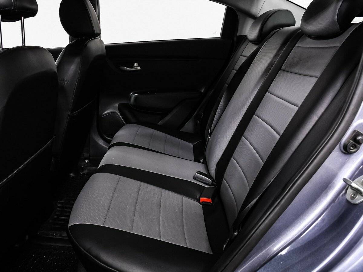 Б/У Киа Рио 2017 года. Фото: #12