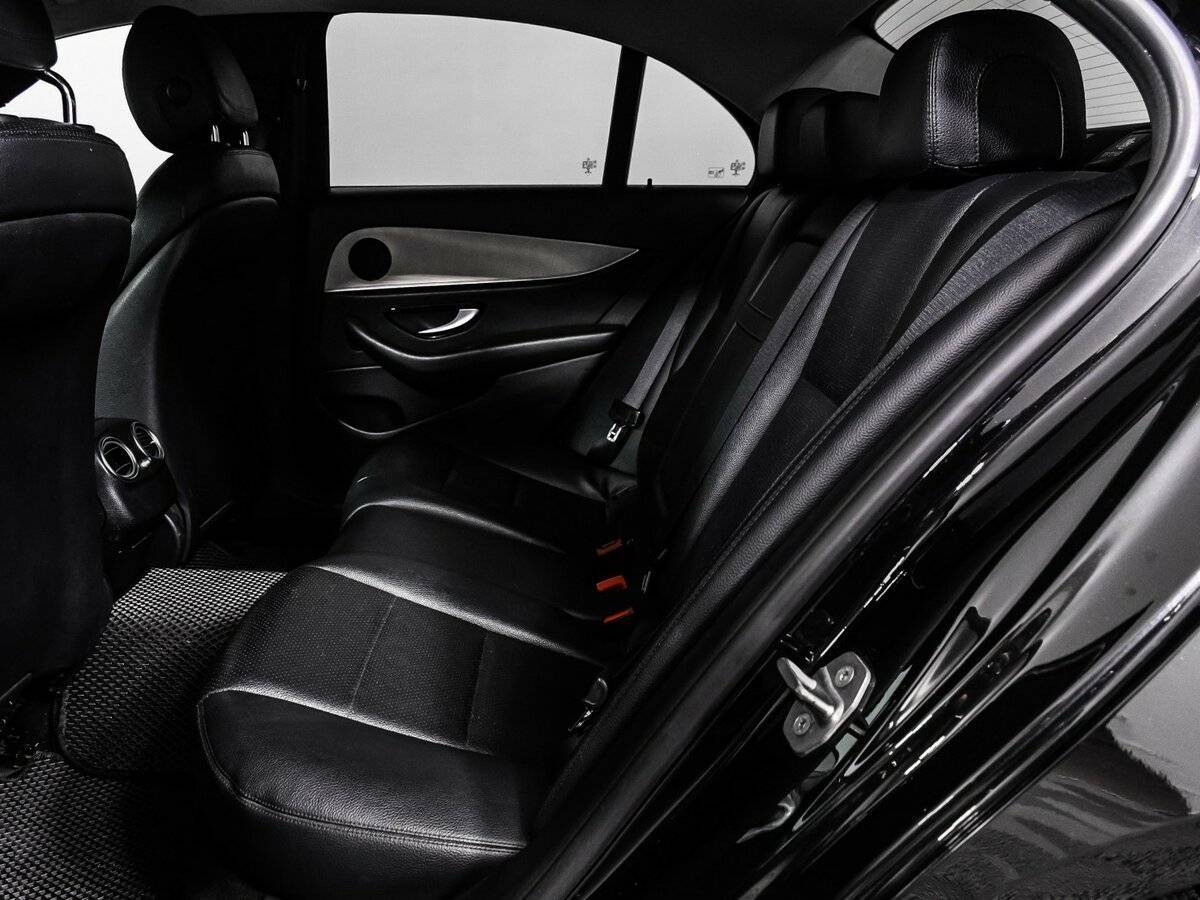 Mercedes-Benz E-Класс 2017 года с пробегом. Фото: #12