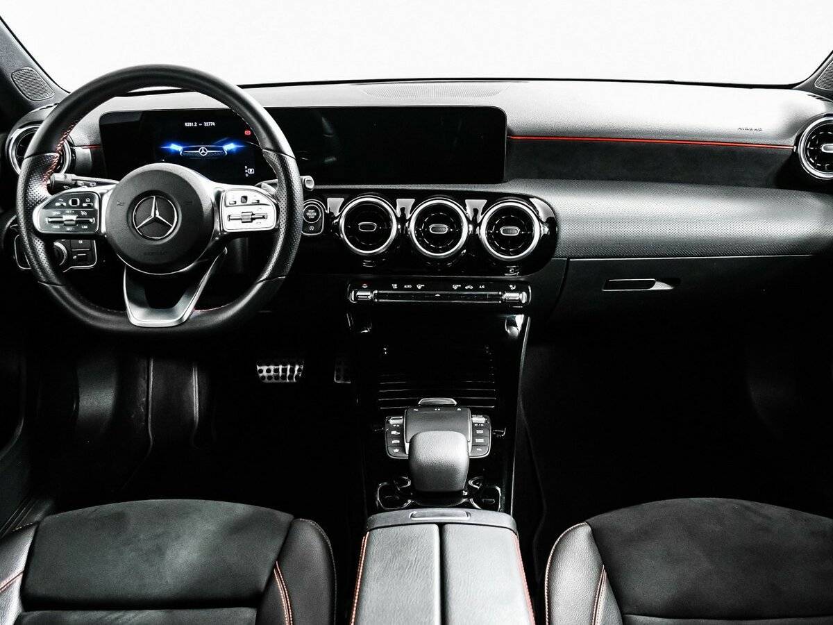 Mercedes-Benz A-Класс 2021 года с пробегом. Фото: #10
