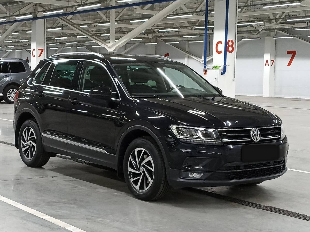 Volkswagen Tiguan 2018 года с пробегом. Фото: #2