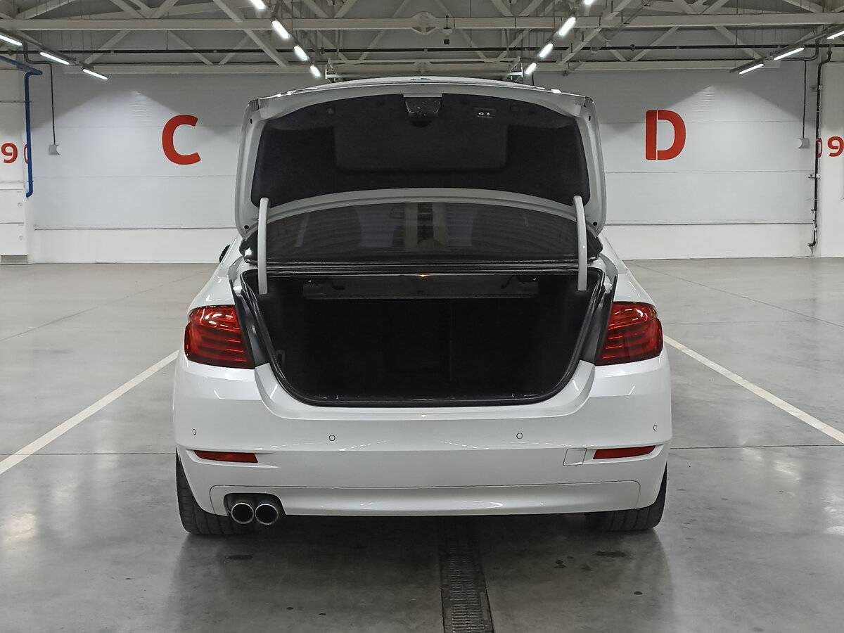 BMW 5 серии 2015 года с пробегом. Фото: #9