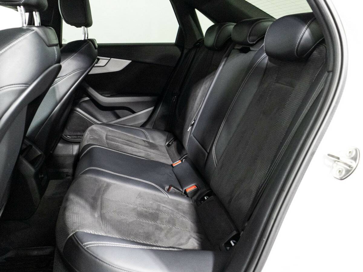 Audi A4 2019 года с пробегом. Фото: #9