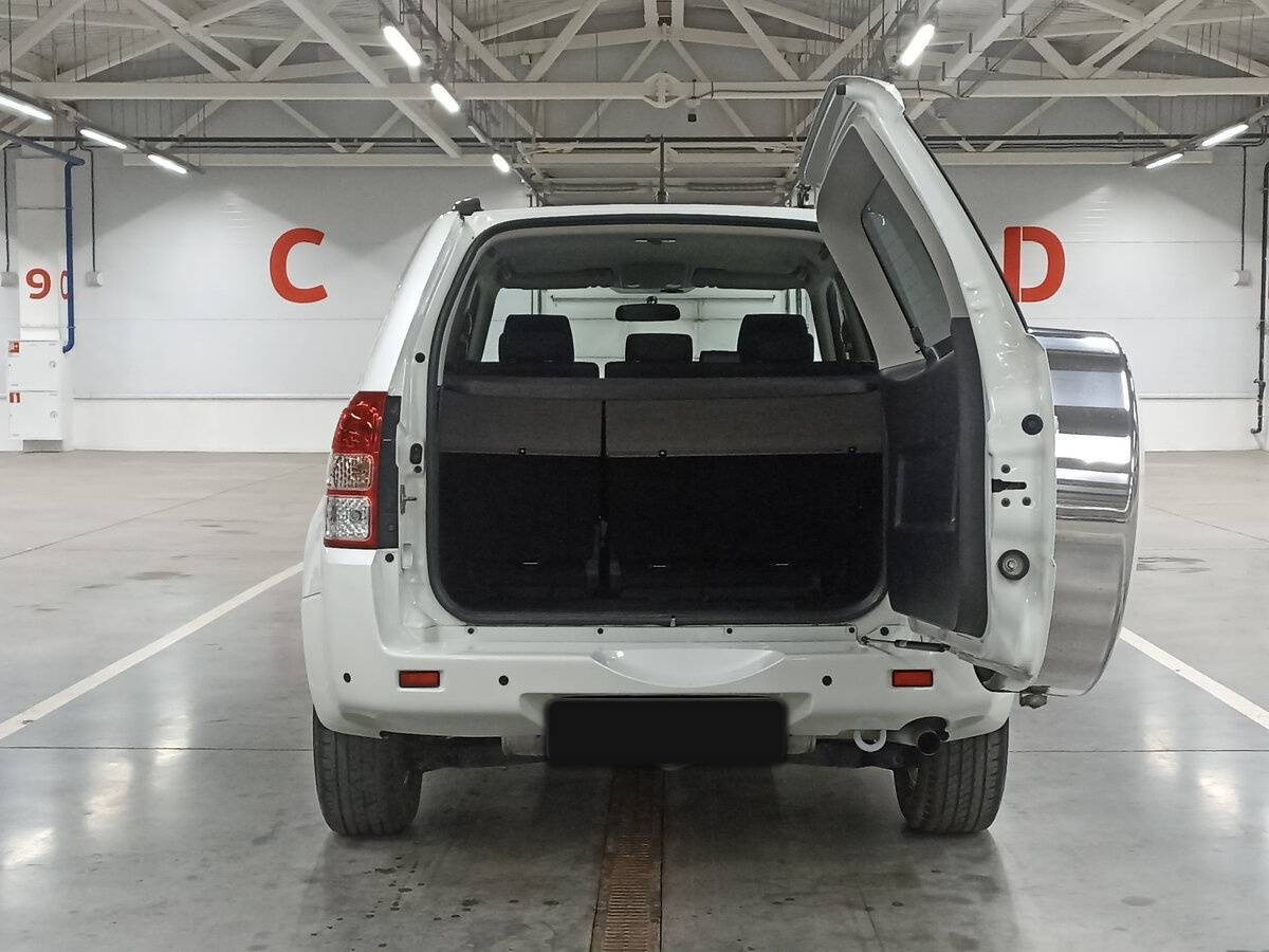 Suzuki Grand Vitara 2013 года с пробегом. Фото: #9