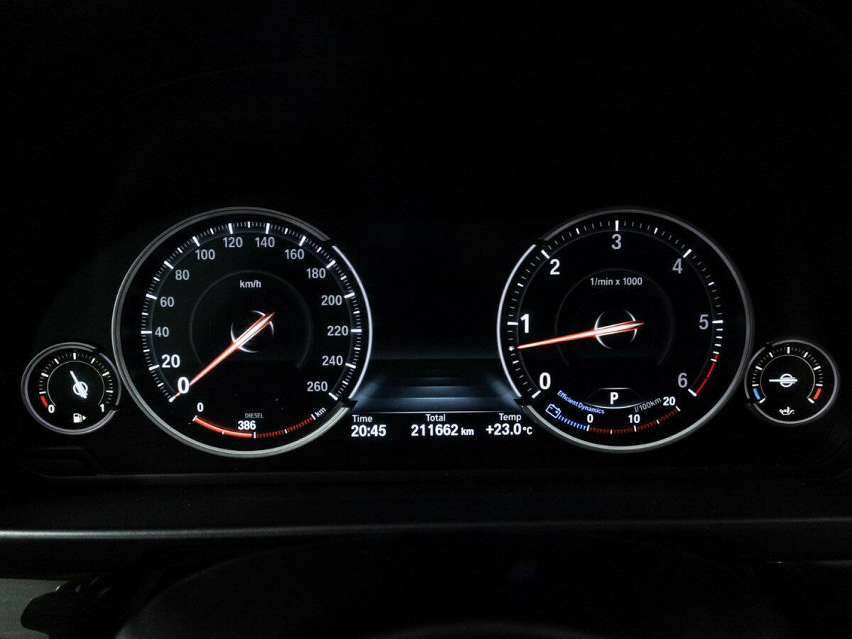 BMW 5 серии 2016 года с пробегом. Фото: #11