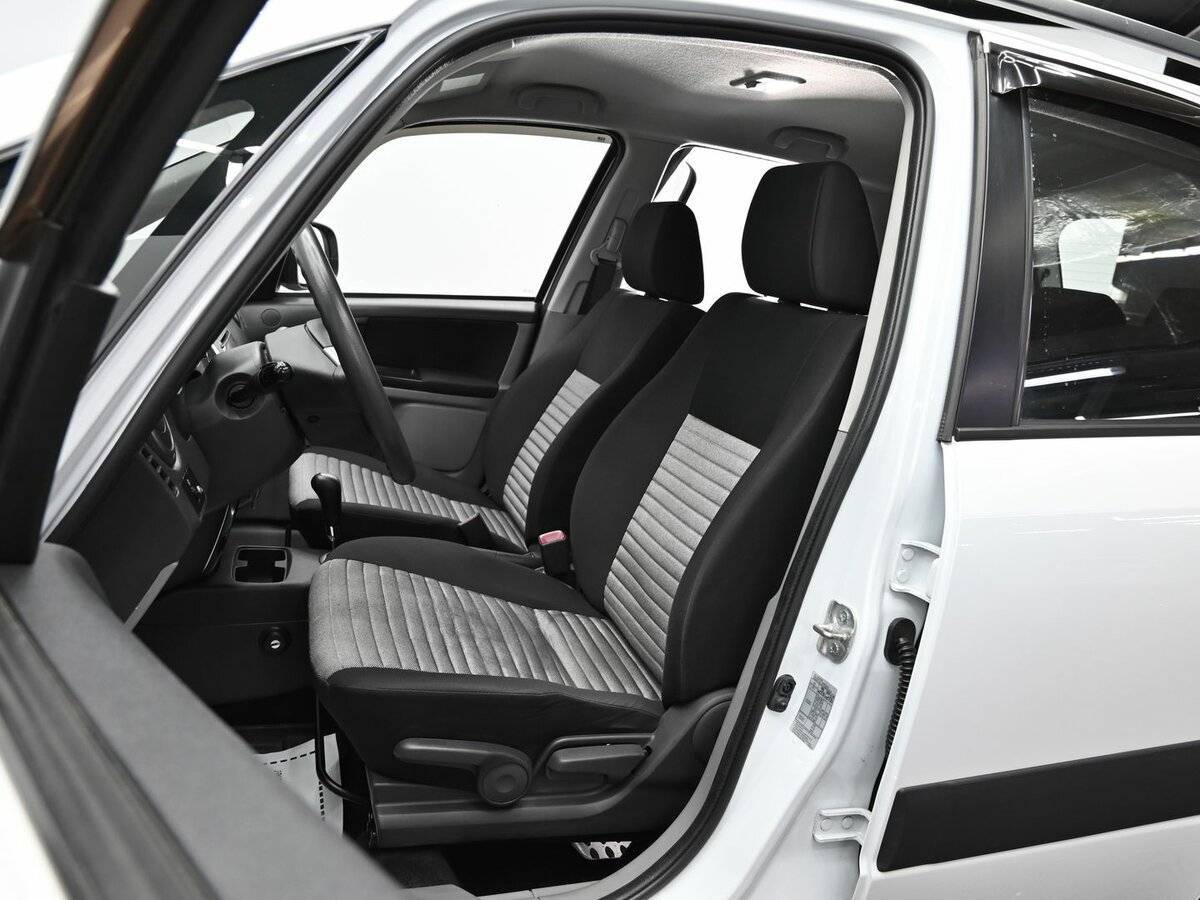 Suzuki SX4 2013 года с пробегом. Фото: #5