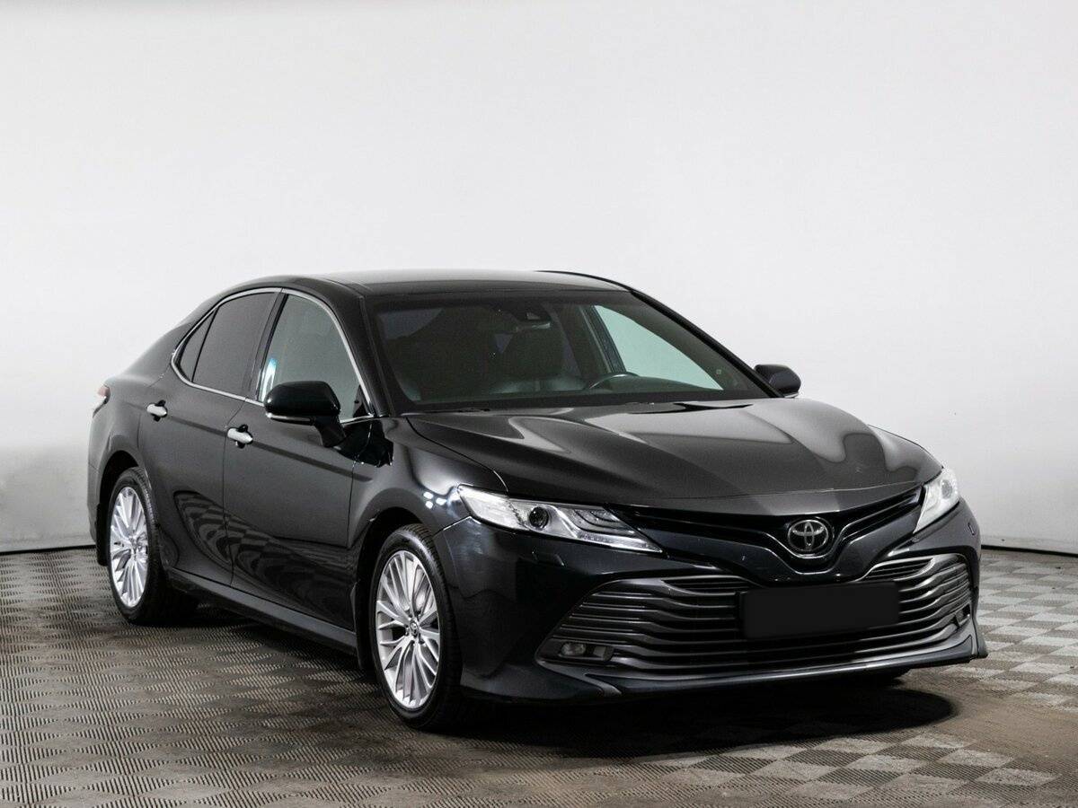 Toyota Camry 2020 года с пробегом. Фото: #2