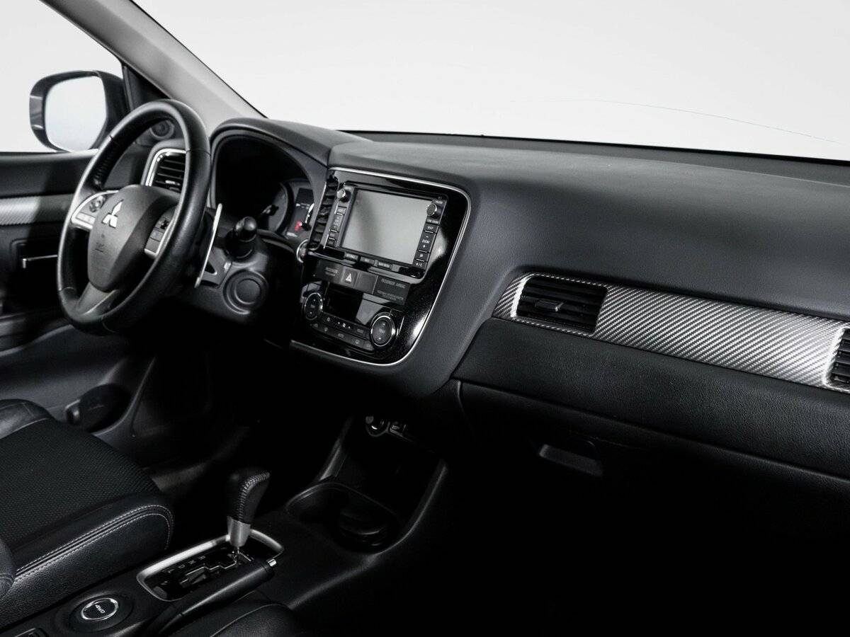 Mitsubishi Outlander 2012 года с пробегом. Фото: #8