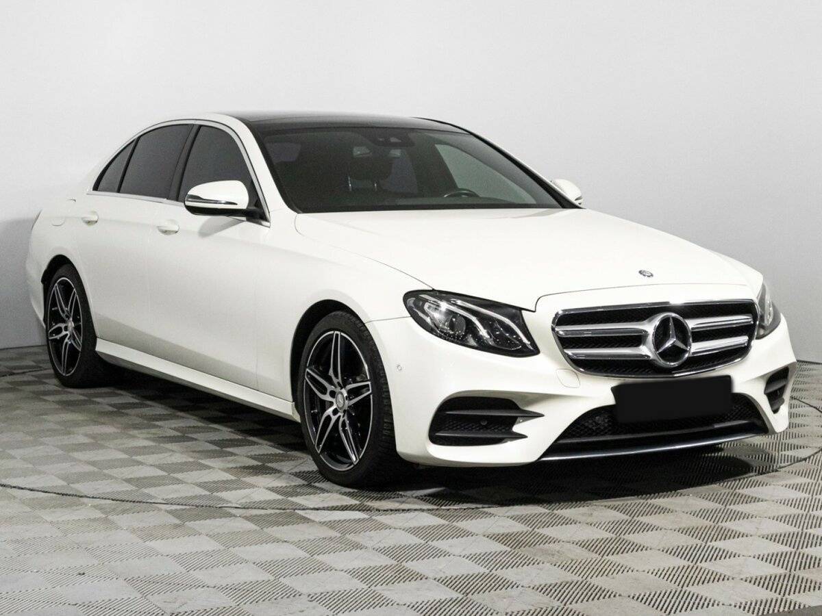Mercedes-Benz E-Класс 2016 года с пробегом. Фото: #2