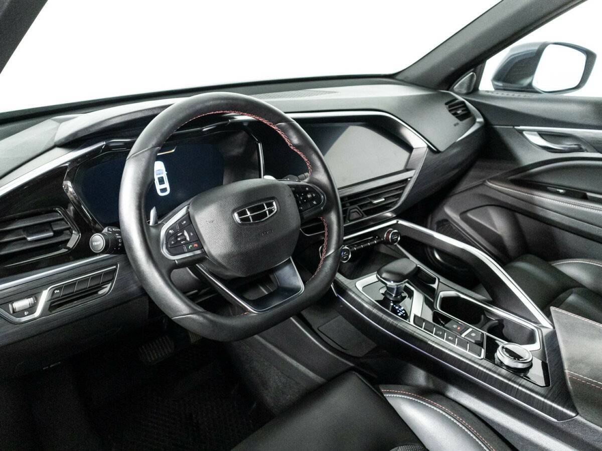 Geely Tugella 2022 года с пробегом. Фото: #10