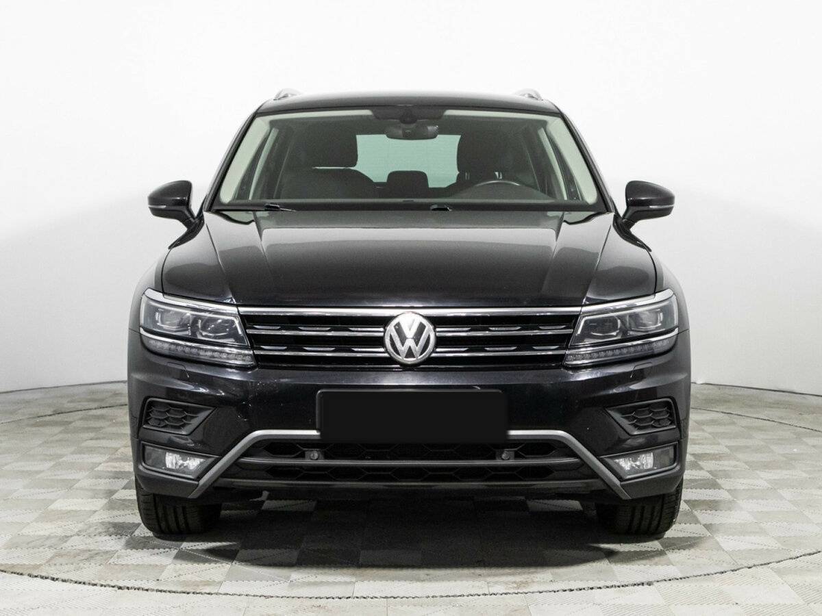 Volkswagen Tiguan 2018 года с пробегом. Фото: #1