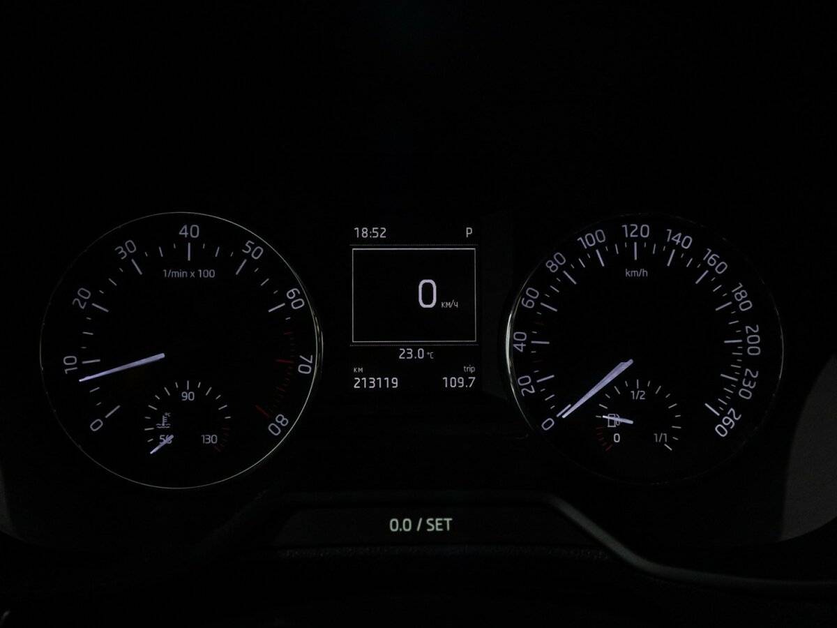 Б/У Шкода Октавия 2013 года. Фото: #11