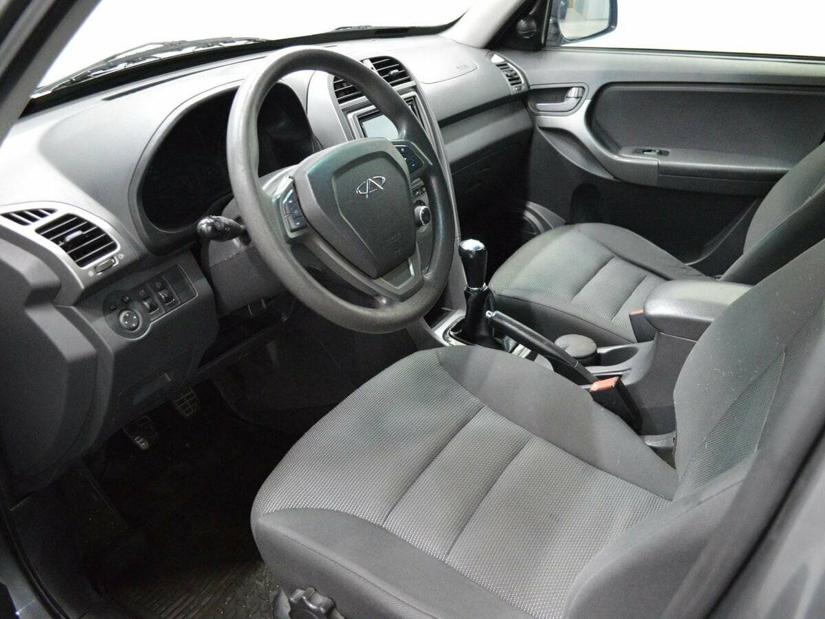 Chery Tiggo (T11) 2015 года с пробегом. Фото: #9