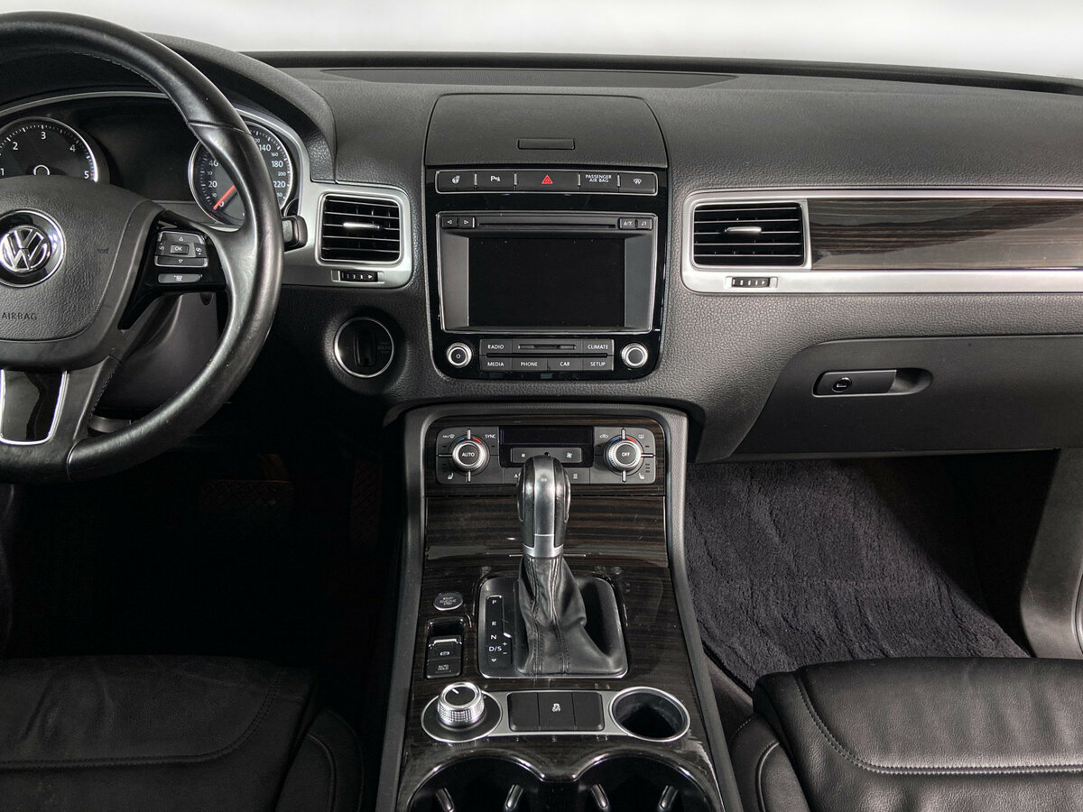 Volkswagen Touareg 2015 года с пробегом. Фото: #9
