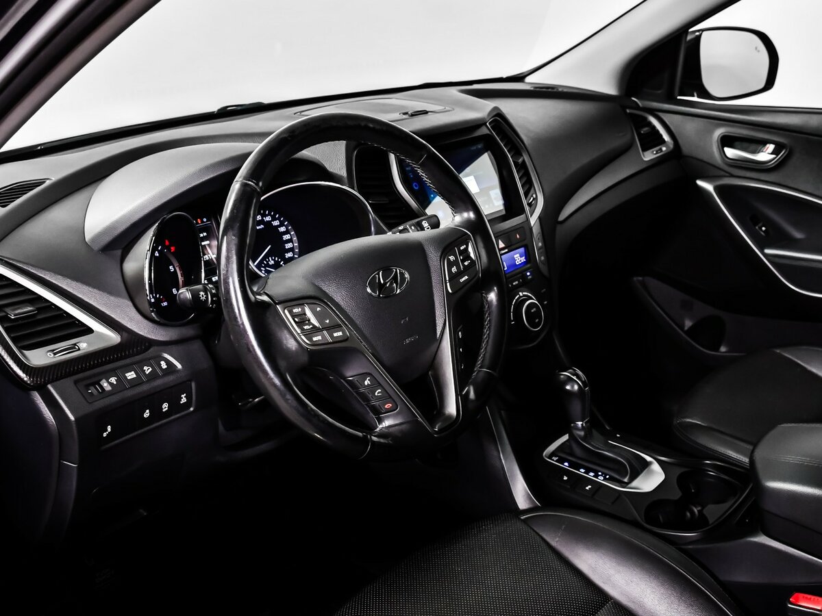 Hyundai Santa Fe 2017 года с пробегом. Фото: #11