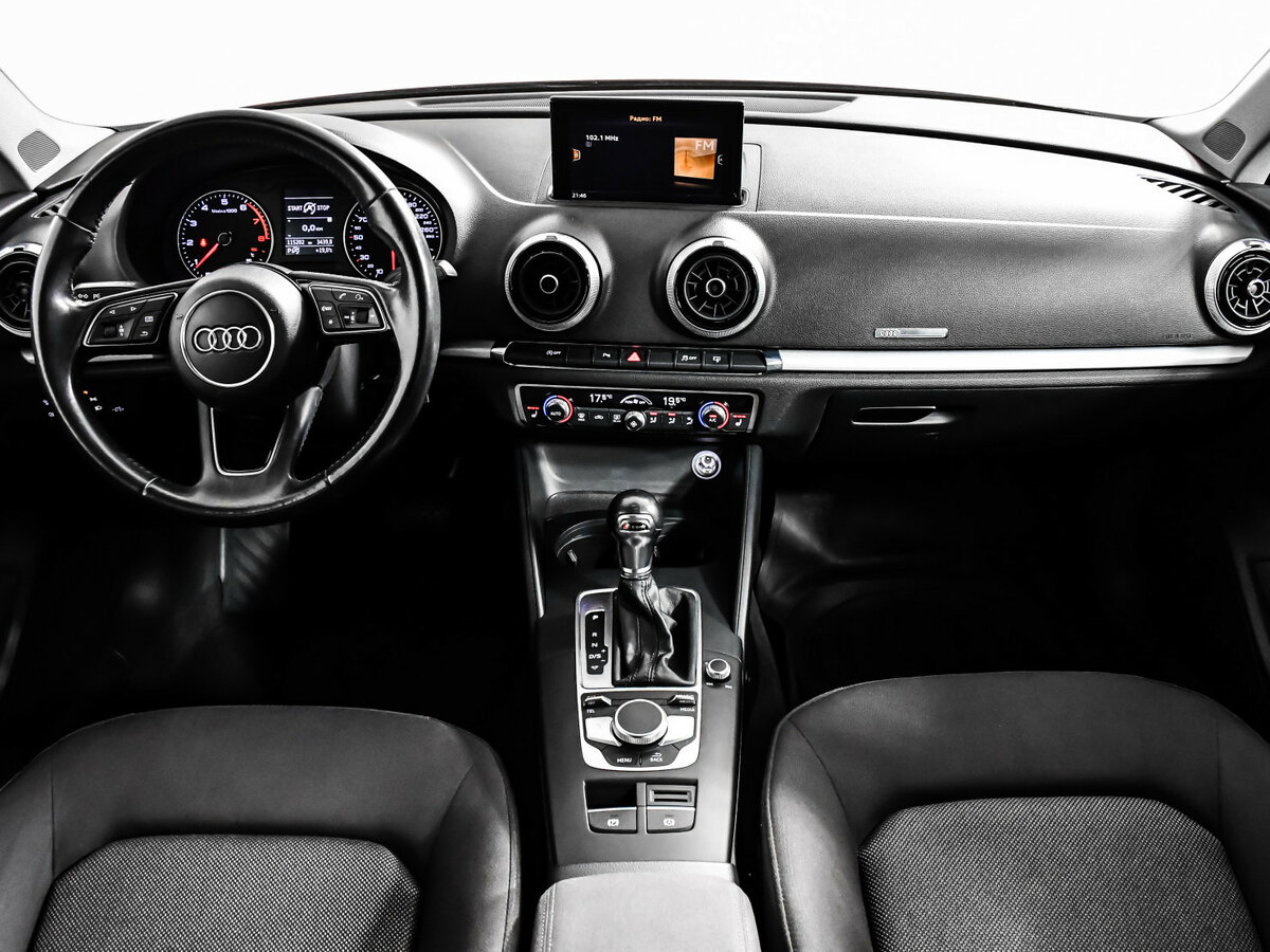 Audi A3 2017 года с пробегом. Фото: #9