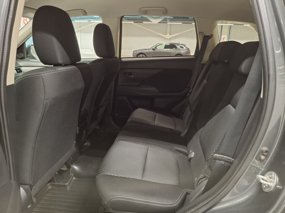 Mitsubishi Outlander 2015 года с пробегом. Фото: #11