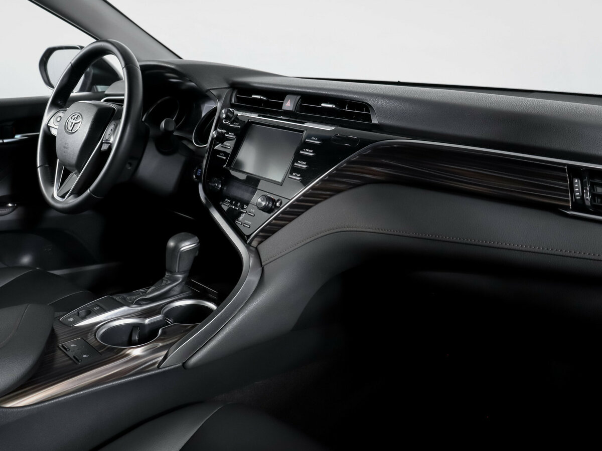 Toyota Camry 2019 года с пробегом. Фото: #8