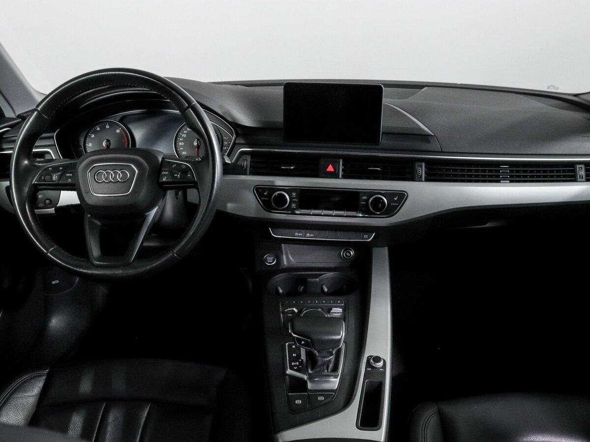 Audi A4 2019 года с пробегом. Фото: #9