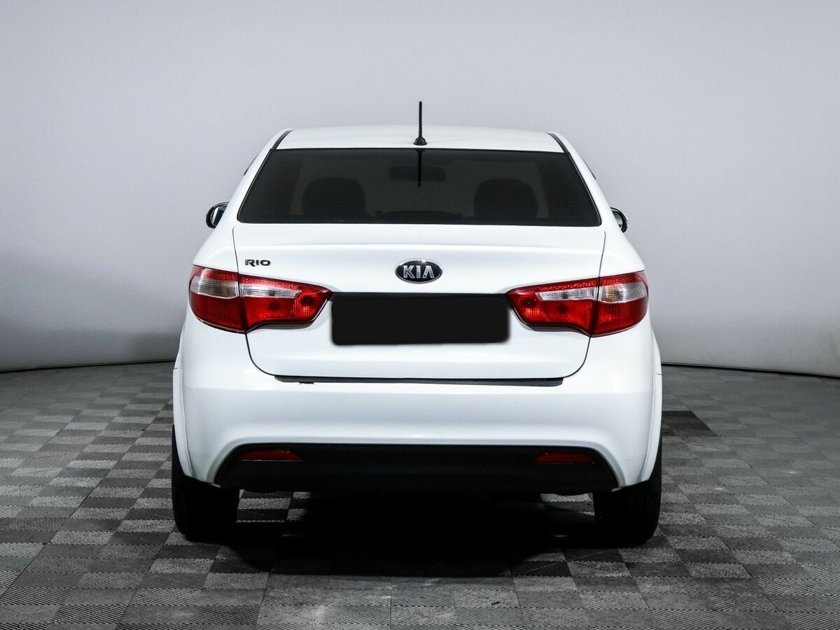 Б/У Киа Рио 2013 года. Фото: #4