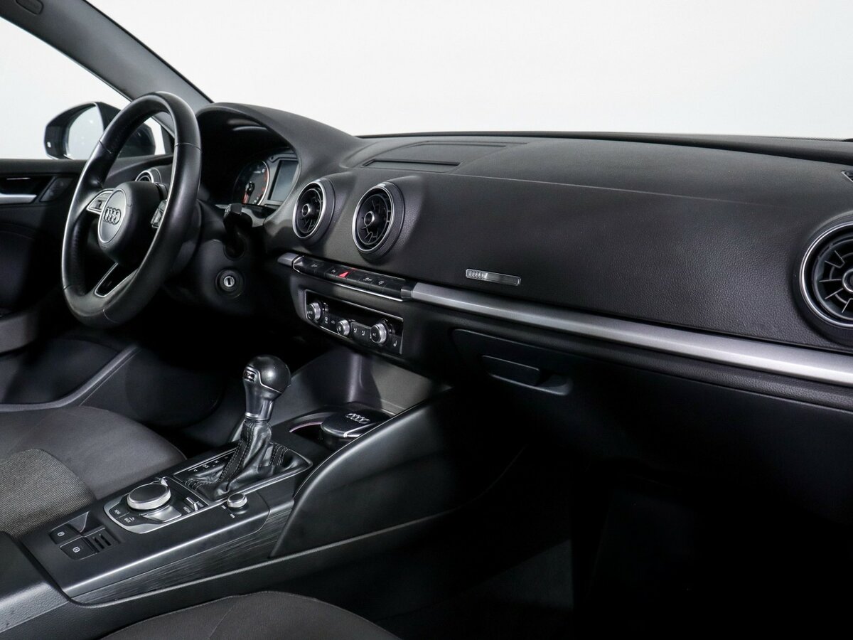 Audi A3 2016 года с пробегом. Фото: #6