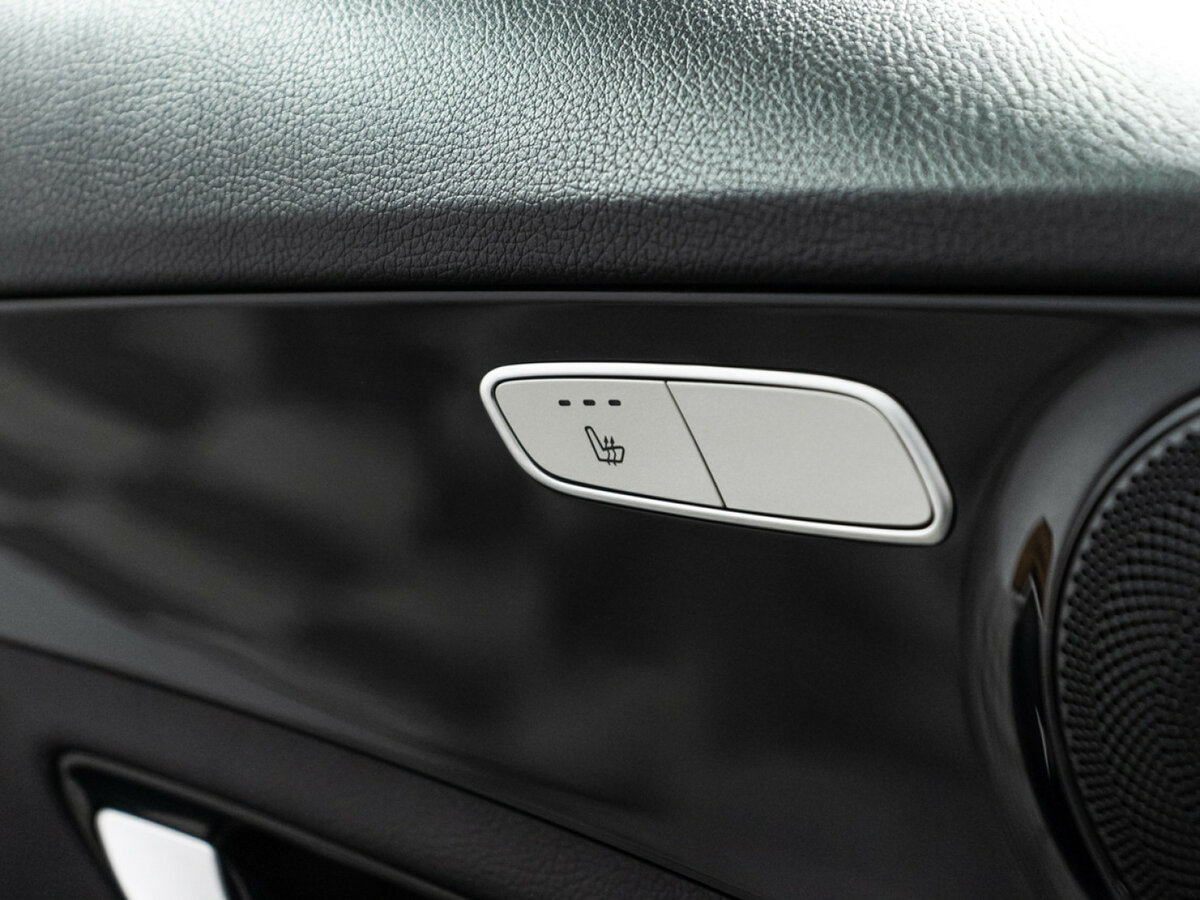 Mercedes-Benz C-Класс 2018 года с пробегом. Фото: #16