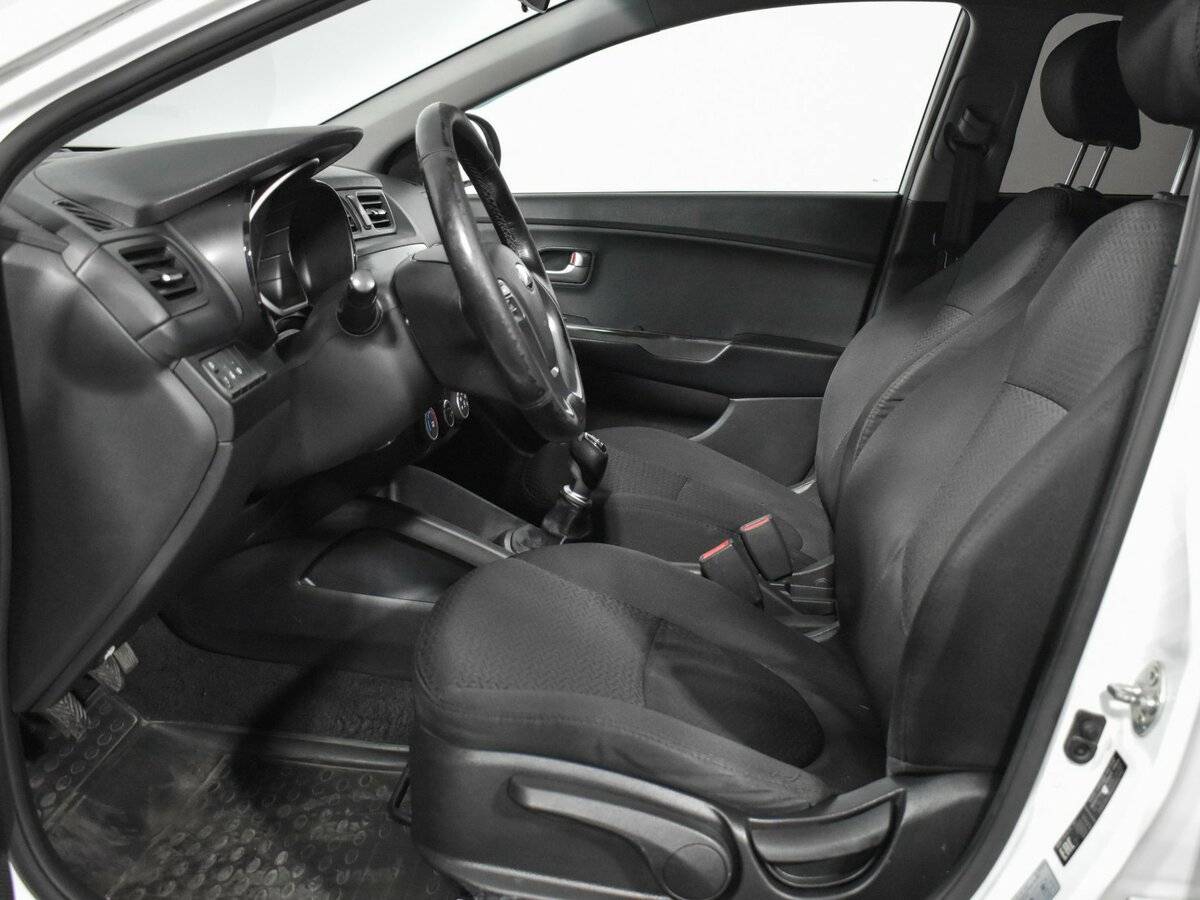 Б/У Киа Рио 2016 года. Фото: #9