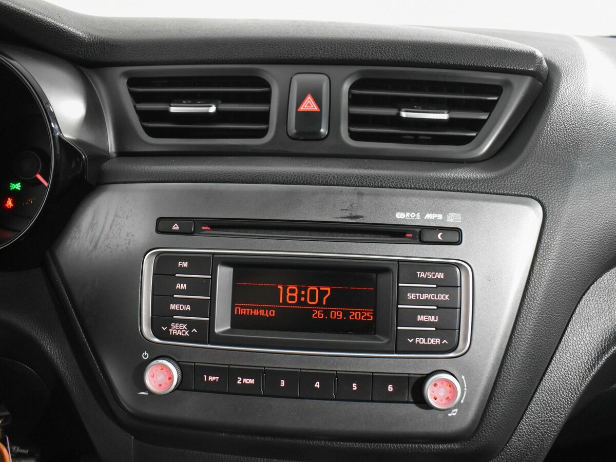 Б/У Киа Рио 2016 года. Фото: #13