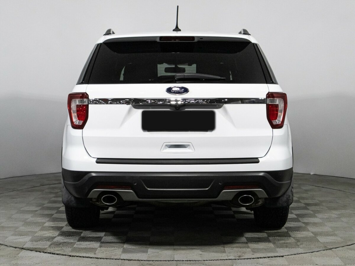 Ford Explorer 2019 года с пробегом. Фото: #4