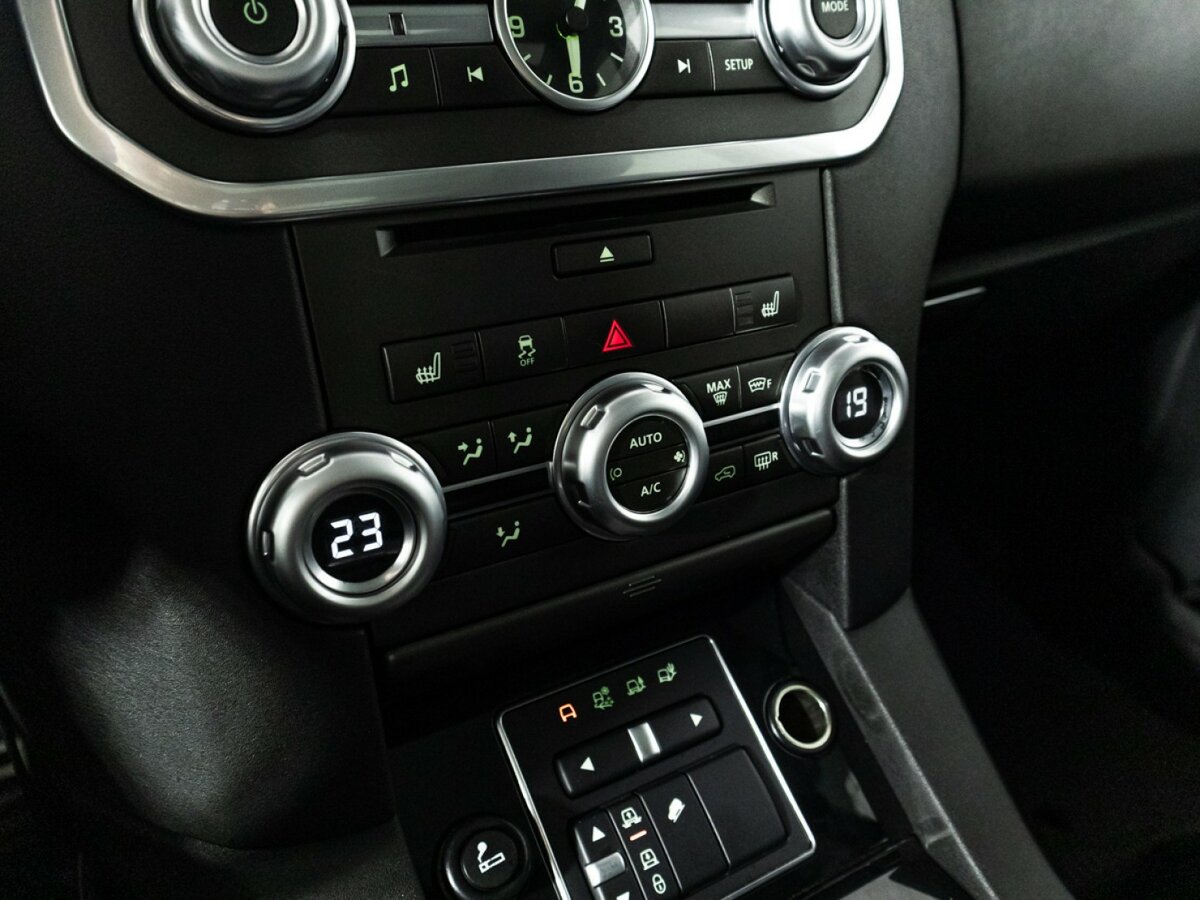 Land Rover Discovery 2014 года с пробегом. Фото: #16