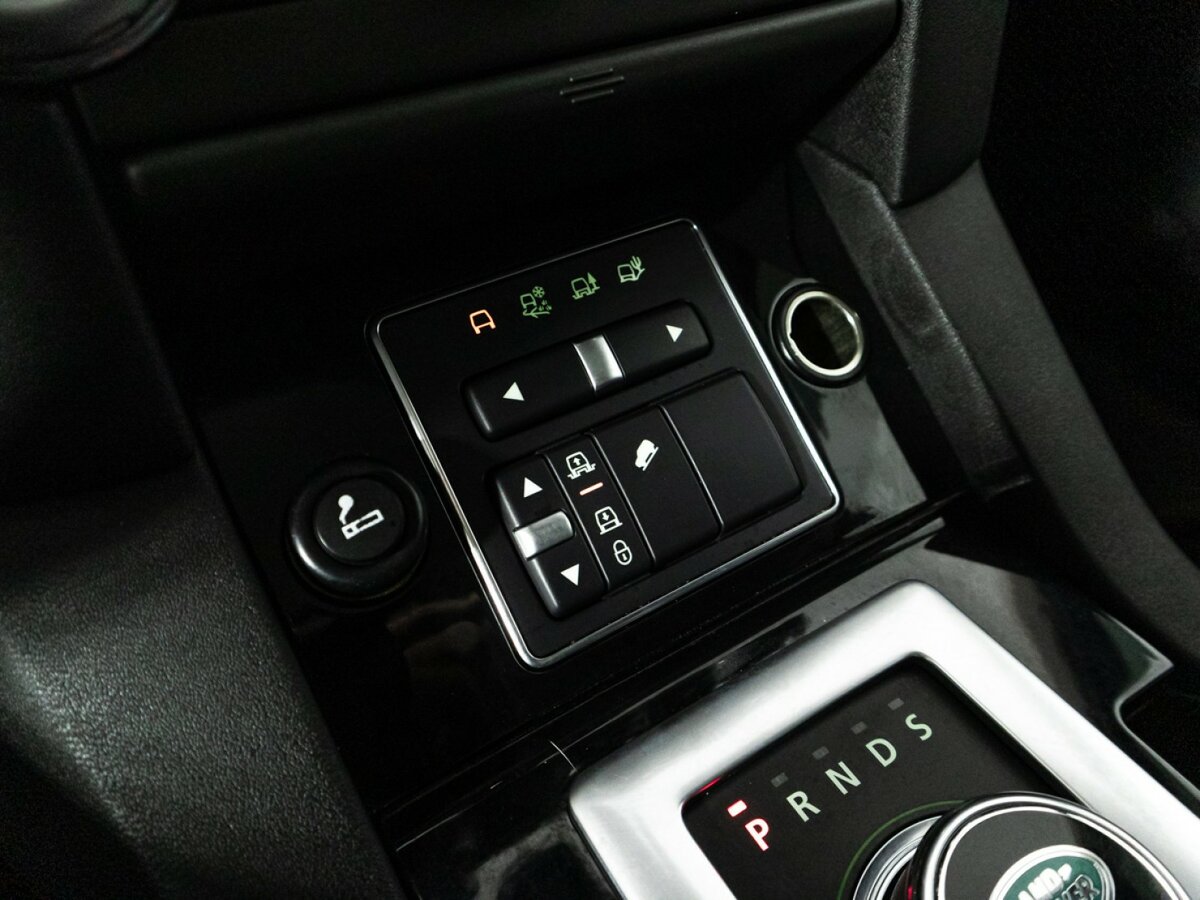 Land Rover Discovery 2014 года с пробегом. Фото: #17