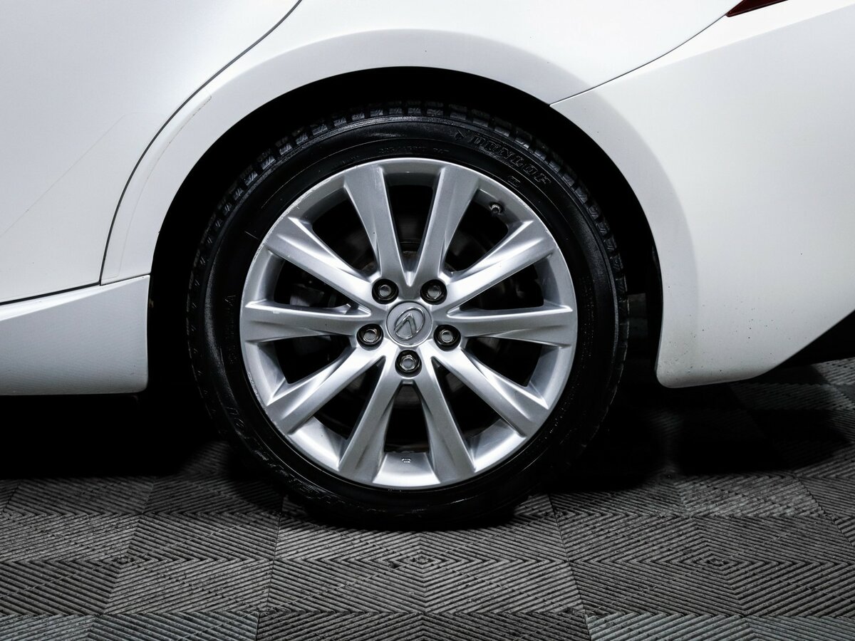 Lexus IS 2013 года с пробегом. Фото: #12