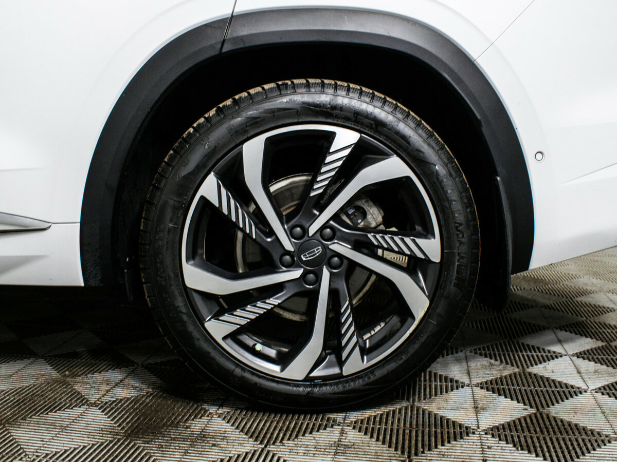 Geely Monjaro 2023 года с пробегом. Фото: #23