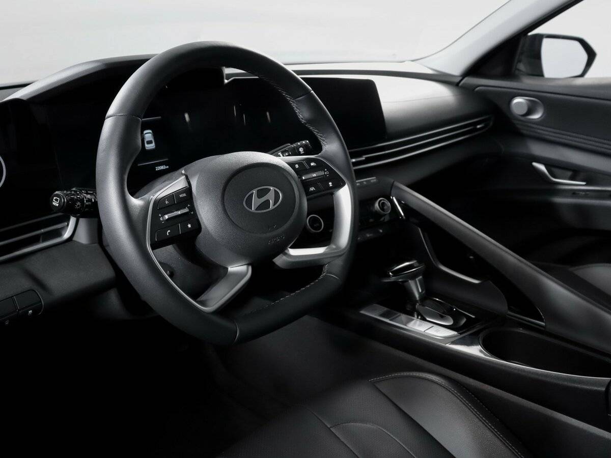 Б/У Хендай Елантра 2023 года. Фото: #10