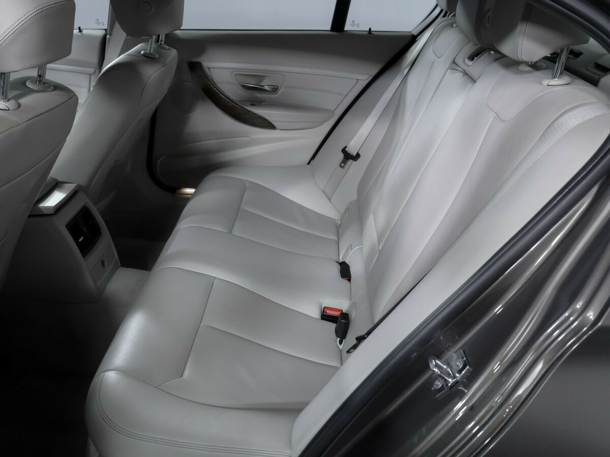 BMW 3 серии 2012 года с пробегом. Фото: #7