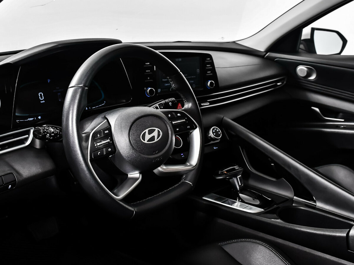 Б/У Хендай Елантра 2023 года. Фото: #10